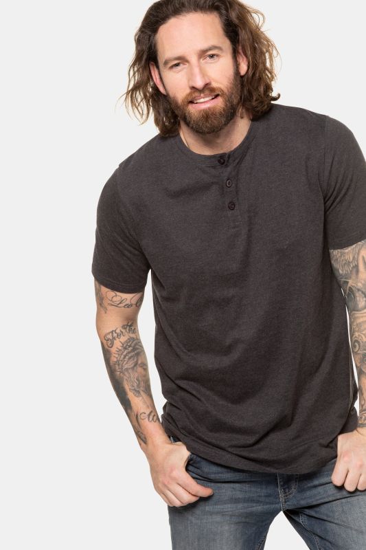 T-shirt Henley, collection Basic. Manches courtes et patte de boutonnage