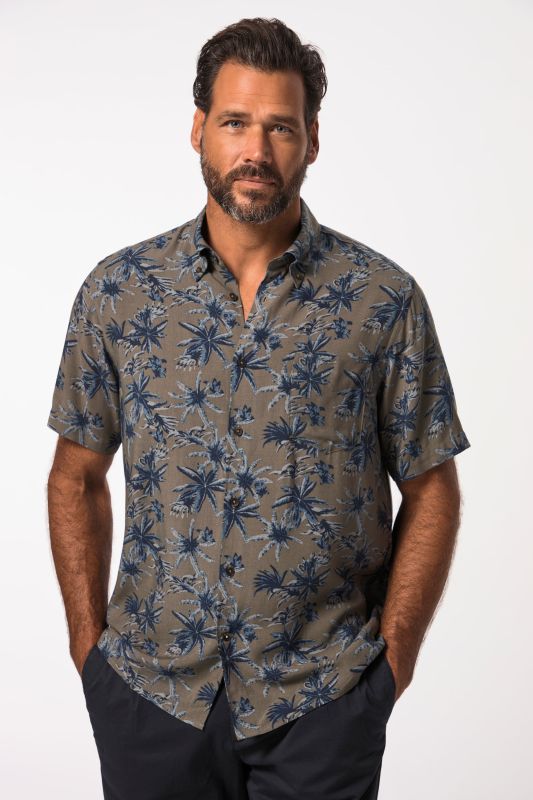 Chemise à manches courtes. Imprimé all-over et col à pointes boutonnées. Coupe Cuba Fit- jusqu'au 8 XL