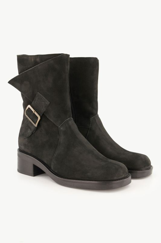 Bottines en cuir suédé, fermeture zippée, semelle de propreté amovible - largeur H