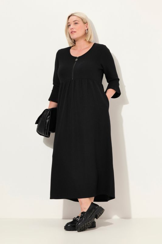 Robe midi avec fermeture zippée, décolleté en V, manches 3/4 avec volants