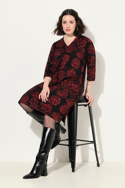 Robe en jersey, motif Jacquard, décolleté en V et manches 3/4, poches