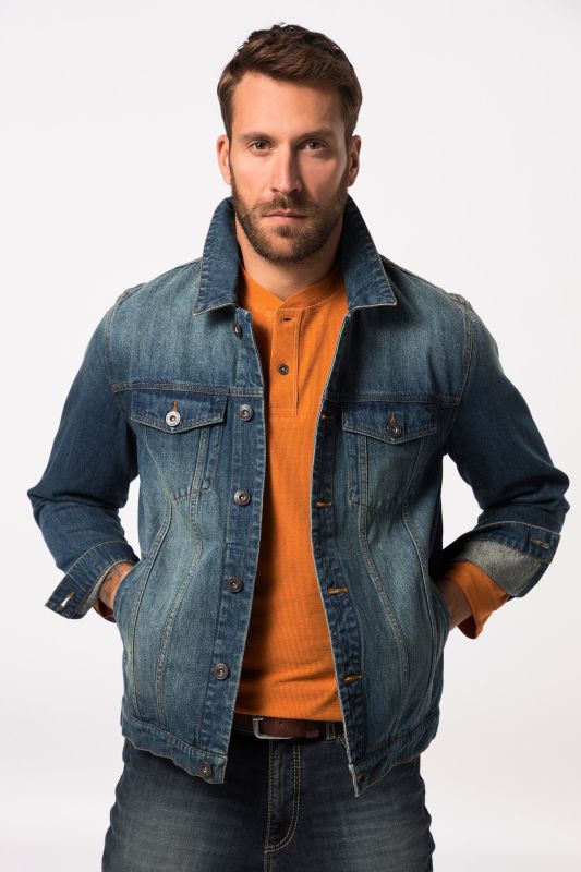 Veste en jean. Poches poitrine et patte de boutonnage. Jusqu'au 8XL