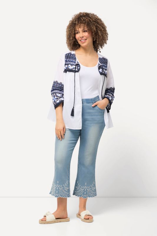 Jean 7/8 Marie, bas de jambe évasé (« patte d'éléphant ») et broderies