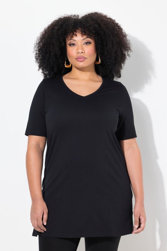 T-shirt long, manches courtes et col en V, coupe évasée