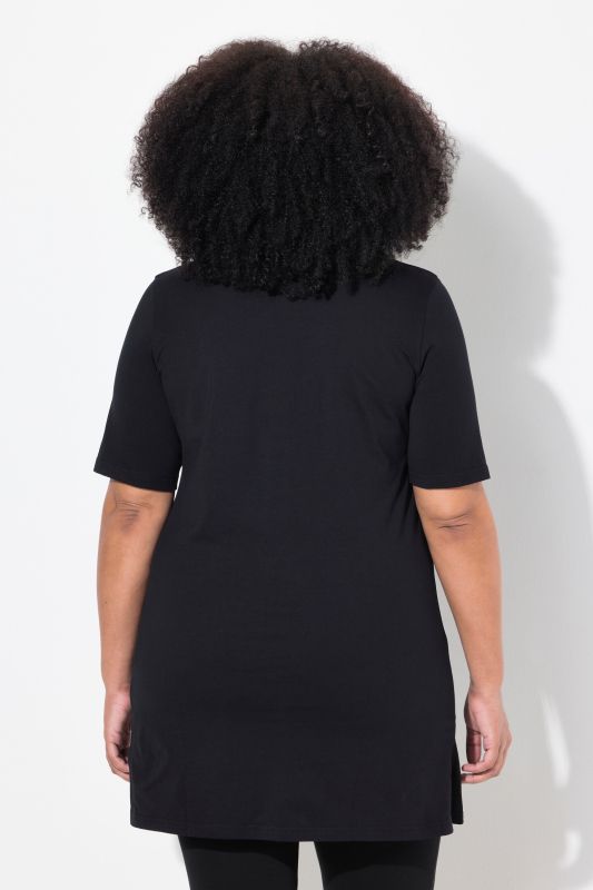 T-shirt long, manches courtes et col en V, coupe évasée