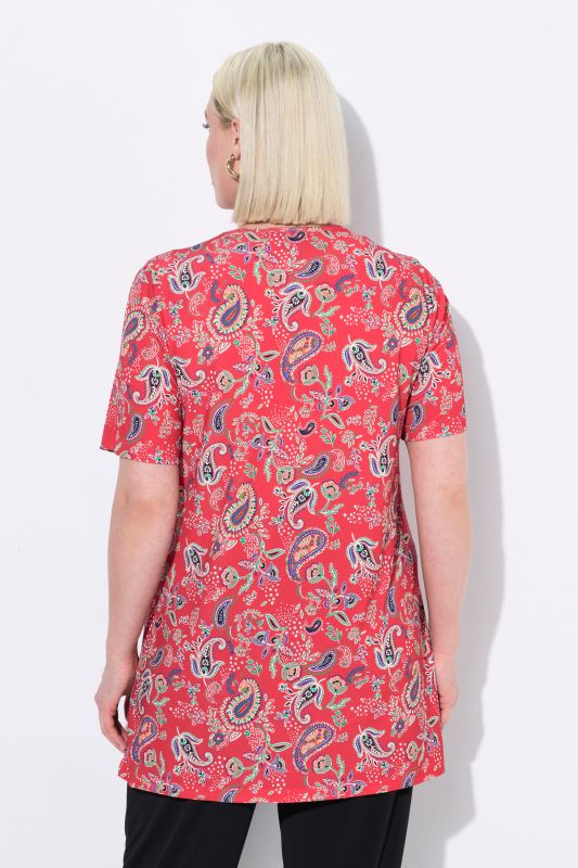 T-shirt long à manches courtes, col rond avec découpe « trou de serrure », coupe évasée