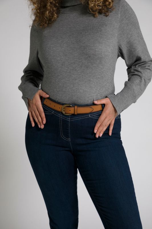Ceinture en cuir véritable. Longueur jusqu'à 155&nbsp;cm