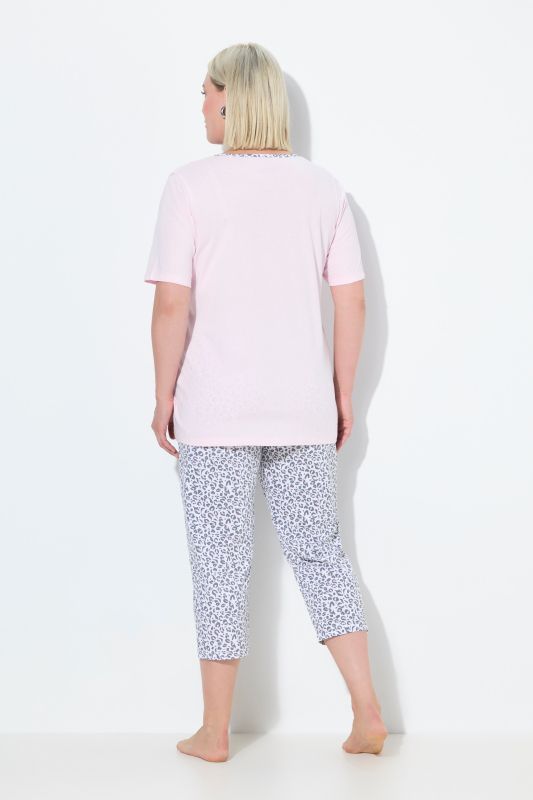 Pyjama motif léopard, décolleté rond et manches courtes