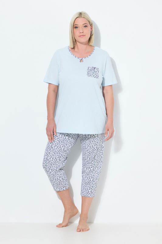 Pyjama motif léopard, décolleté rond et manches courtes