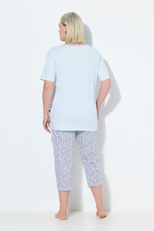 Pyjama motif léopard, décolleté rond et manches courtes