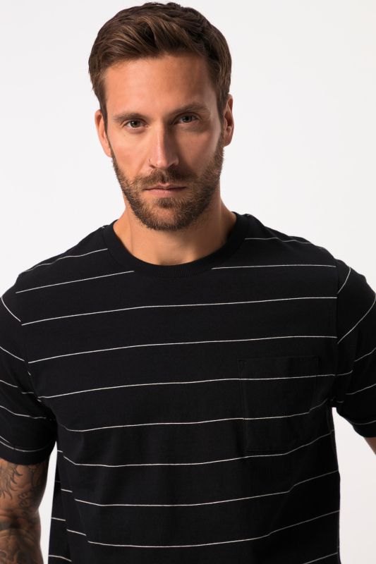 Pyjama court deux pièces, T-shirt rayé et short - jusqu'au 8XL