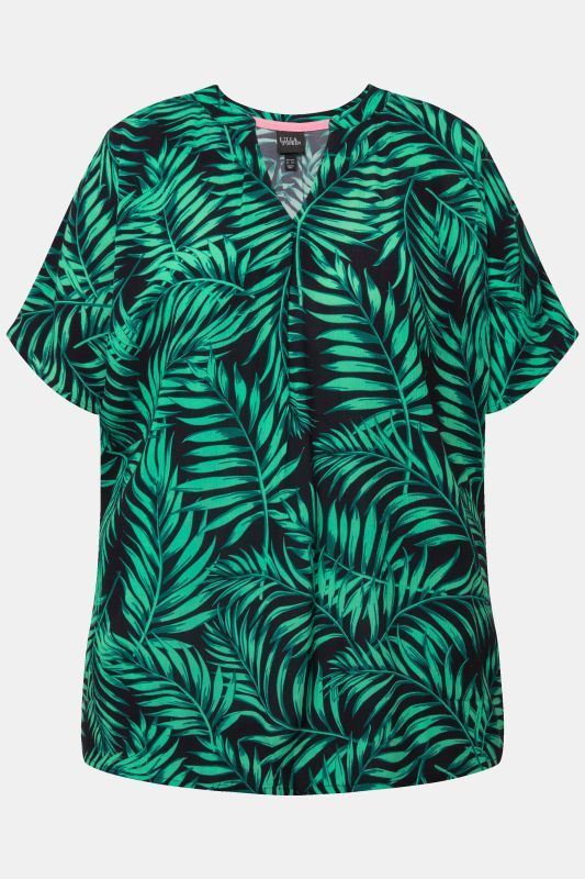 Blouse en crêpe motif palmiers à manches courtes et encolure en V. Ligne A