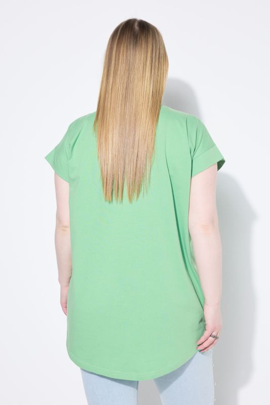 T-shirt oversize, base arrondie