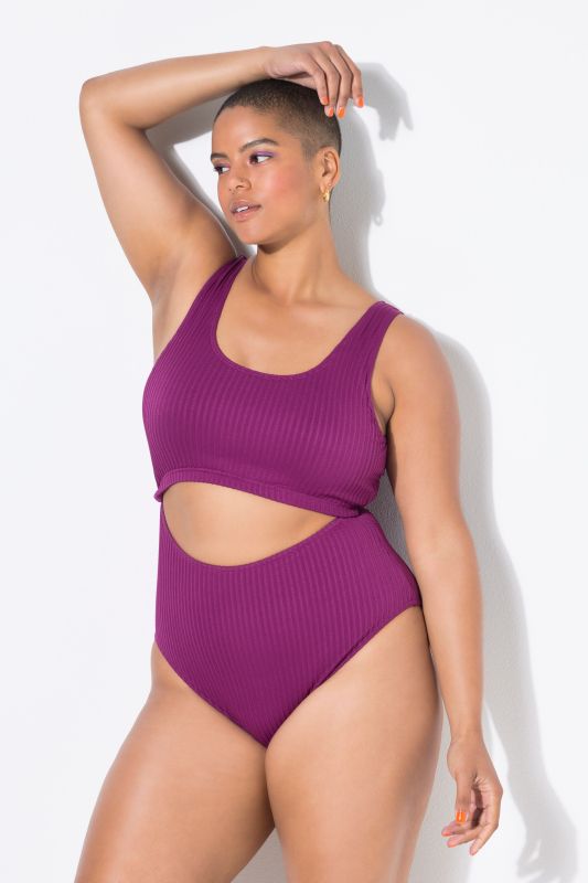 Maillot de bain avec bonnets souples amovibles. Look bikini