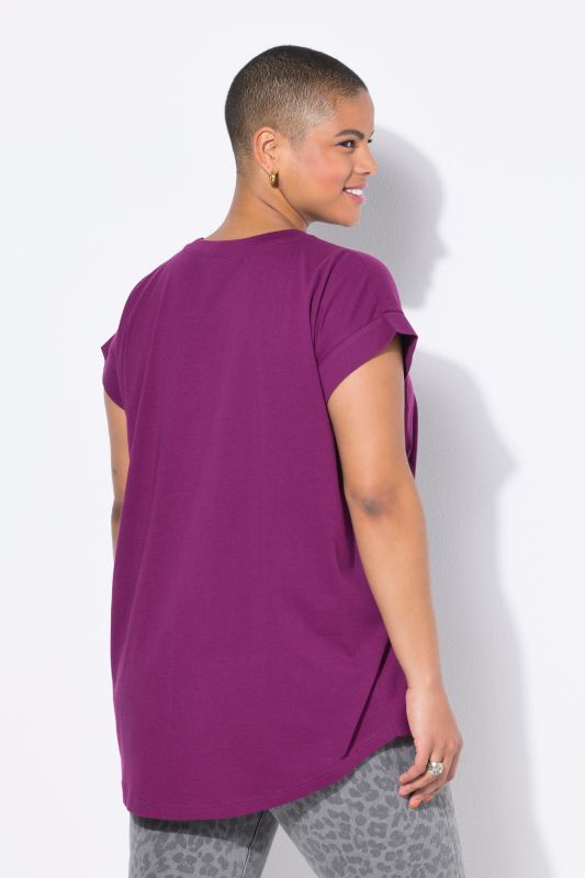 T-shirt oversize, base arrondie