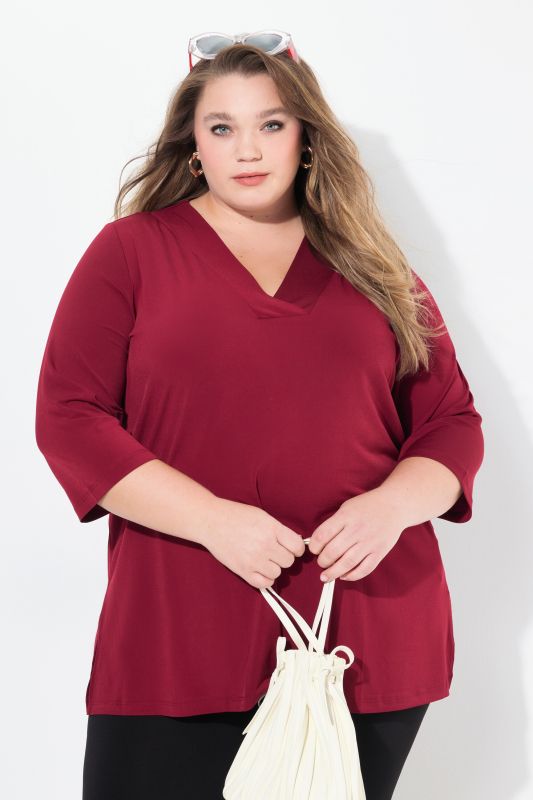 T-shirt long, décolleté en V, manches 3/4