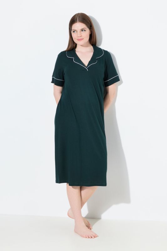 Chemise de nuit, col à revers et manches courtes, passepoils fantaisie