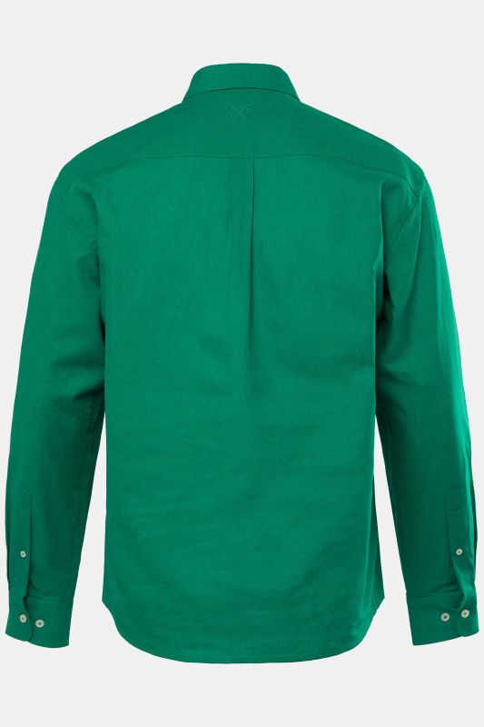Chemise en lin mélangé. Manches longues et col à pointes boutonnées - coupe Modern Fit
