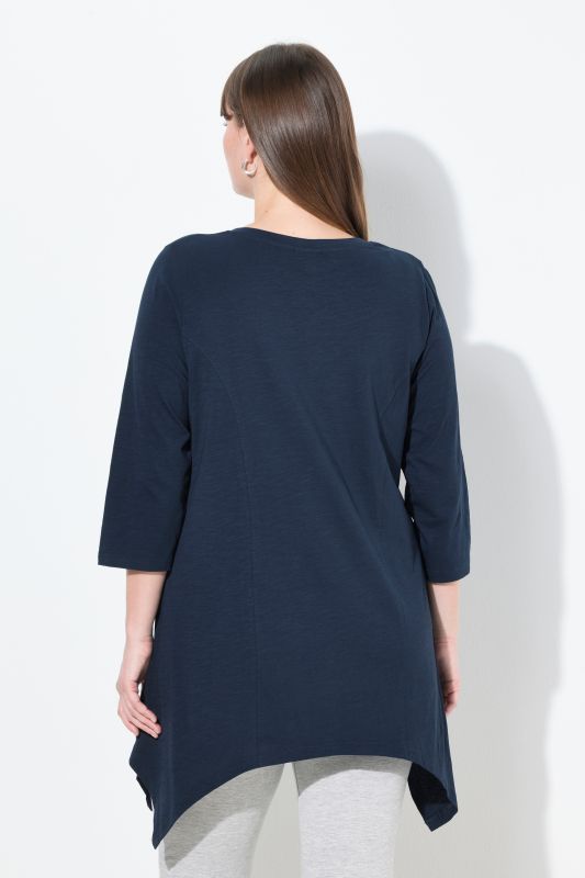 T-shirt, finition en pointe, col en V, manches 3/4, coton bio