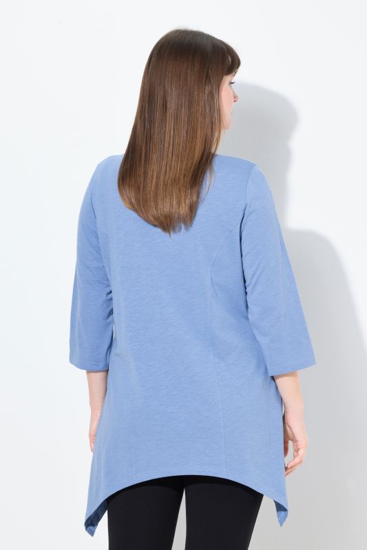 T-shirt, finition en pointe, col en V, manches 3/4, coton bio