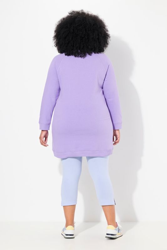 Robe en molleton avec poches, col montant et manches longues