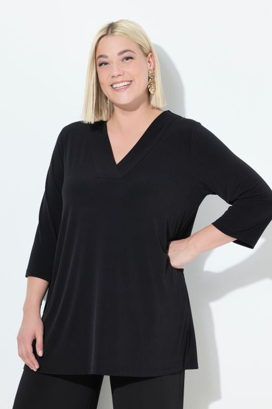 T-shirt long, décolleté en V, manches 3/4