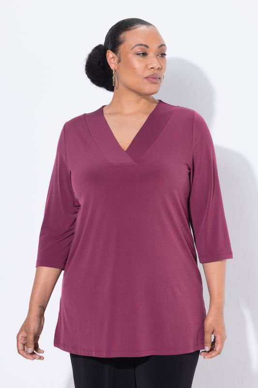 T-shirt long, décolleté en V, manches 3/4