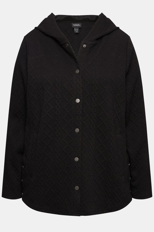 Veste à capuche, motif torsadé et boutons-pression. Dos plus long.