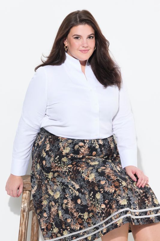 Chemise en tissu Oxford. Col calice et manches longues