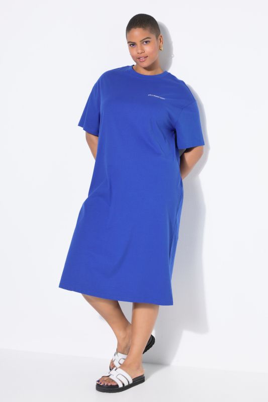 Robe-T-shirt midi oversize. Grand imprimé dans le dos