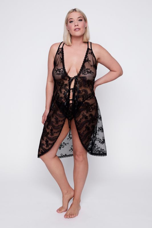 Ensemble 2 pièces, nuisette et string. Dentelle et liens décoratifs