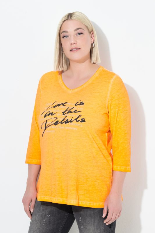 T-shirt à message, décolleté en V et manches 3/4, coupe évasée