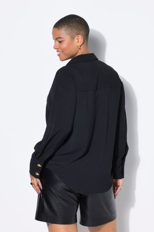 Chemisier oversize. Boutons fantaisie