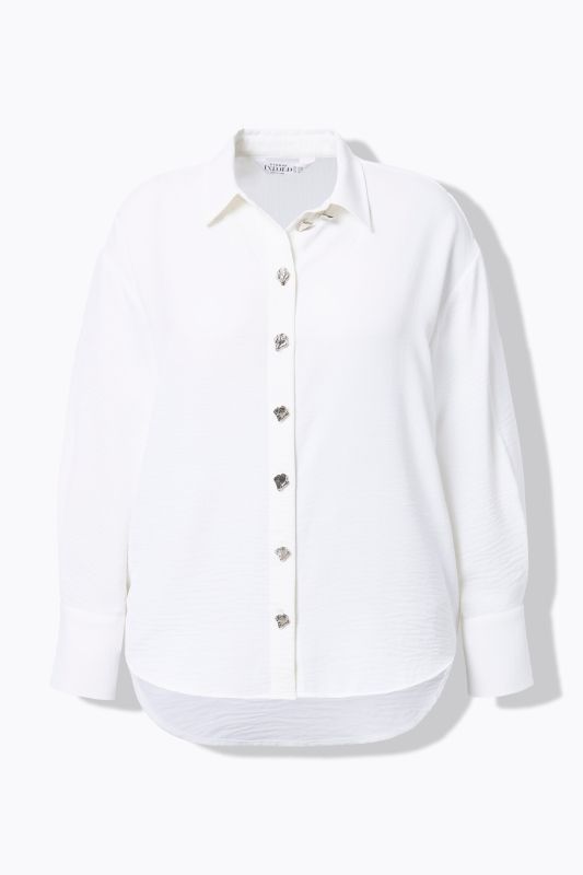 Chemisier oversize. Boutons fantaisie