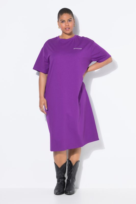 Robe-T-shirt midi oversize. Grand imprimé dans le dos