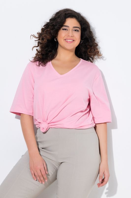 T-shirt coupe Relaxed Fit, décolleté en V et manches courtes