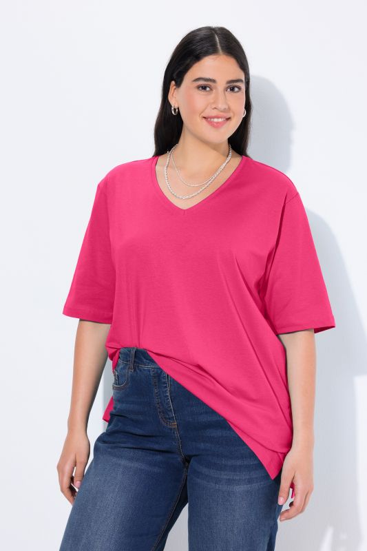 T-shirt coupe Relaxed Fit, décolleté en V et manches courtes