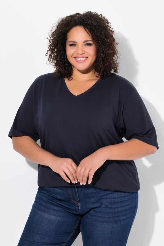 T-shirt coupe Relaxed Fit, décolleté en V et manches courtes