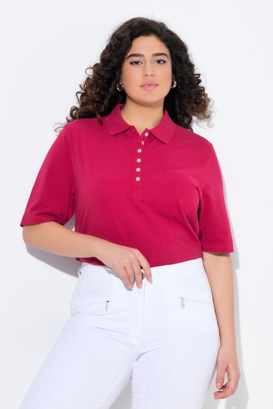 Polo en maille piquée. Patte de boutonnage en velours. Manches courtes