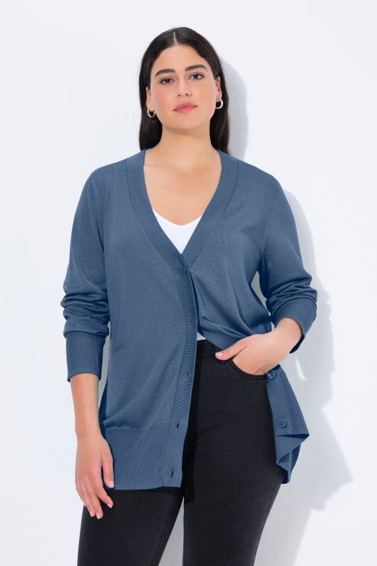 Cardigan en maille fine, encolure en V et patte de boutonnage