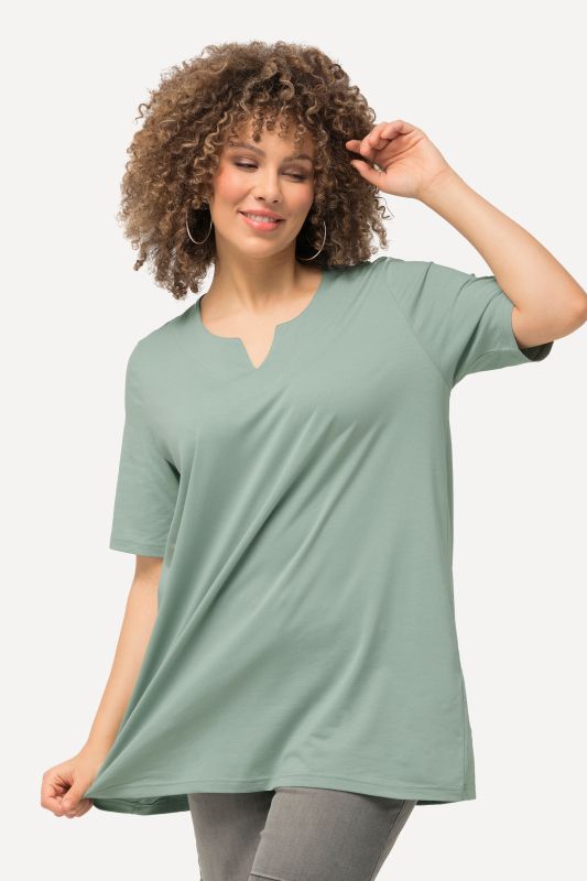T-shirt manches courtes et col tunisien, coupe évasée