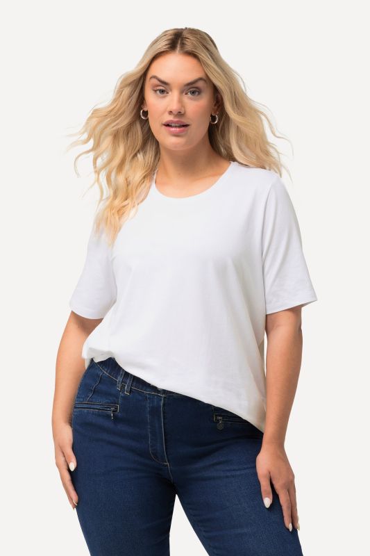 T-shirt en coton bio. Col rond et manches courtes. Coupe évasée
