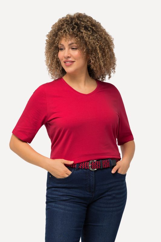 T-shirt à coupe évasée. Décolleté en V et manches courtes