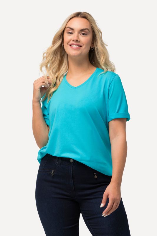 T-shirt à coupe évasée. Décolleté en V et manches courtes