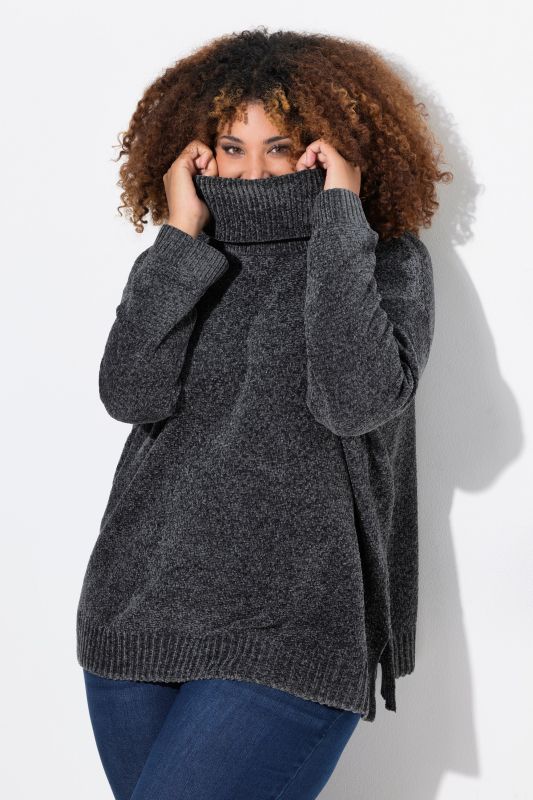 Pull oversize en maille chenille, col montant et manches longues
