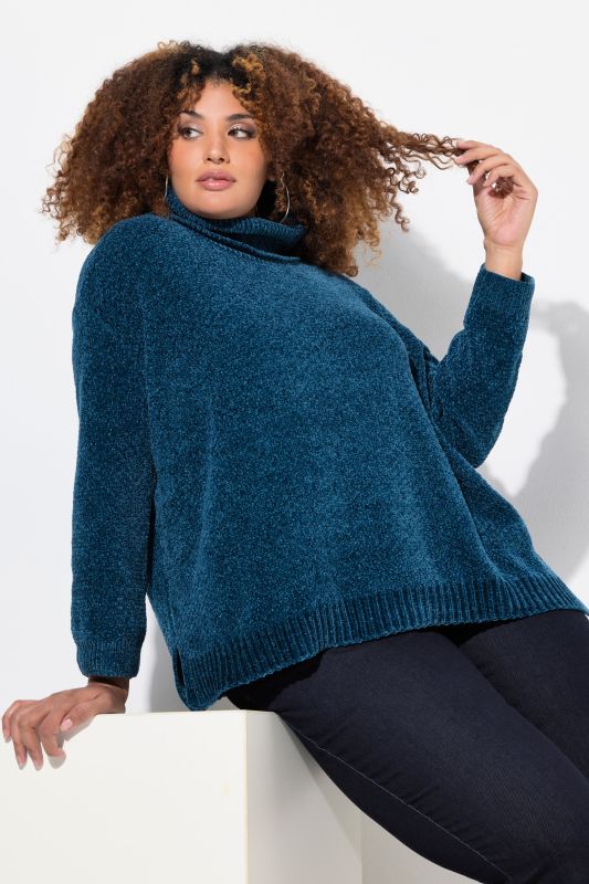 Pull oversize en maille chenille, col montant et manches longues