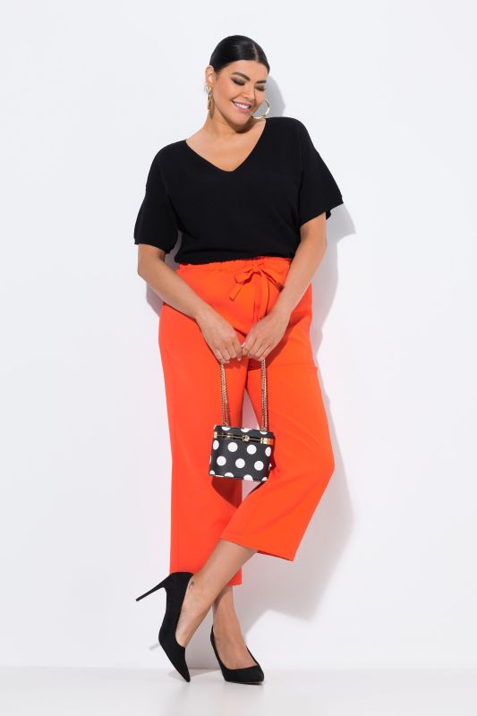 Pantalon 7/8 à pinces. Taille élastique