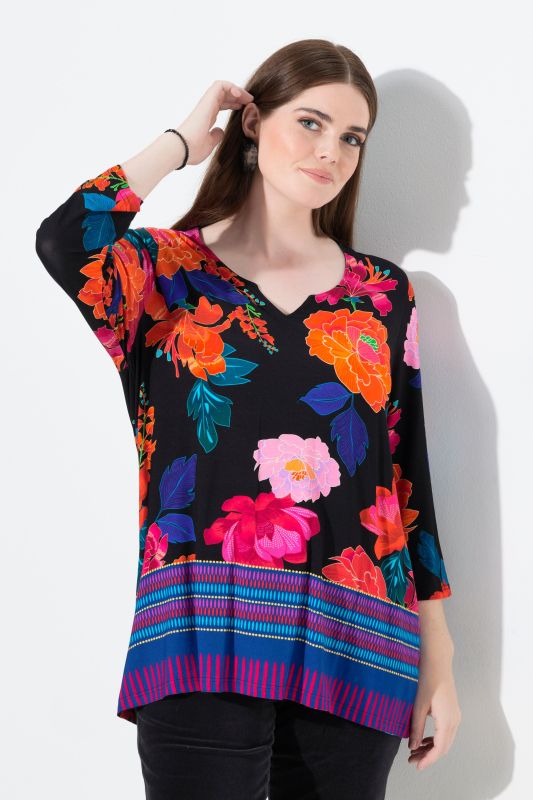T-shirt col tunisien et manches 3/4, motif champêtre et coupe évasée
