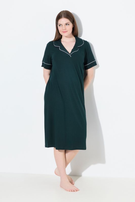 Chemise de nuit, col à revers et manches courtes, passepoils fantaisie