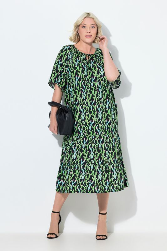 Robe midi, coupe évasée, col tunisien, manches courtes